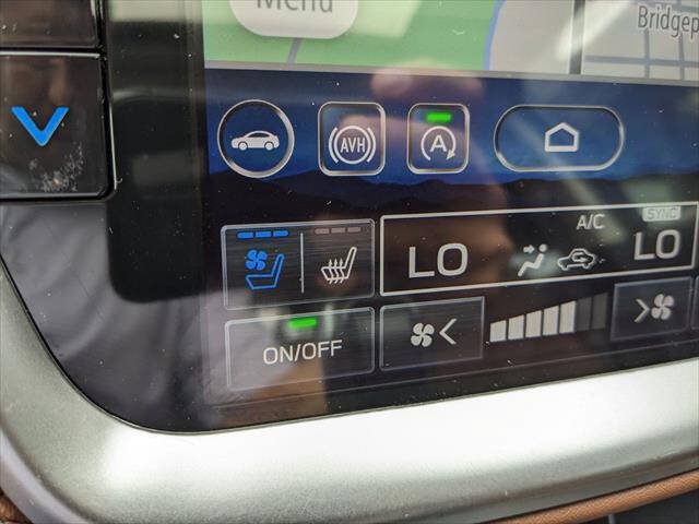 Used 2024 Subaru Outback Touring AWD/4WD image 23