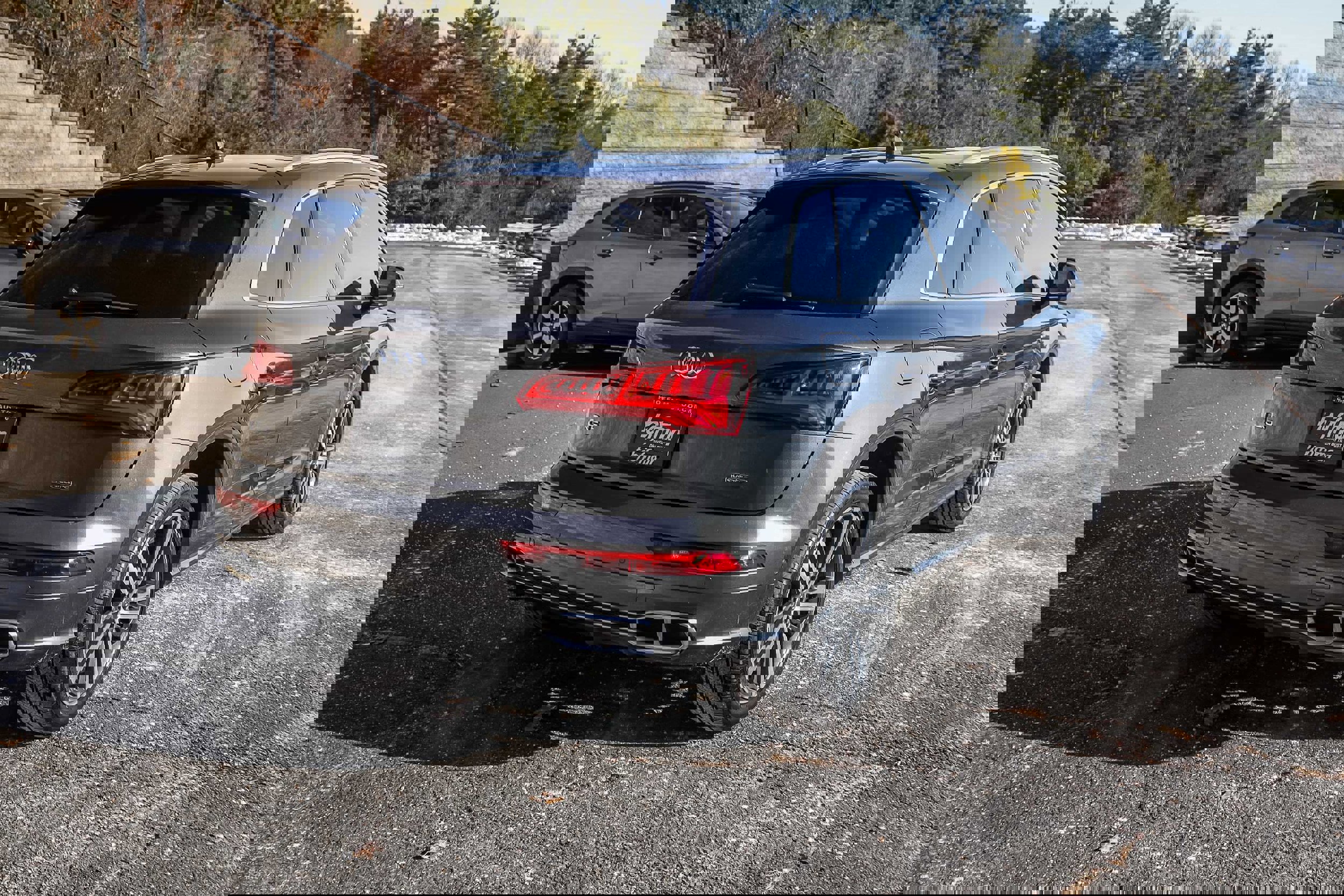 Used 2020 Audi Q5 e Prestige w/ Prestige Package image 5