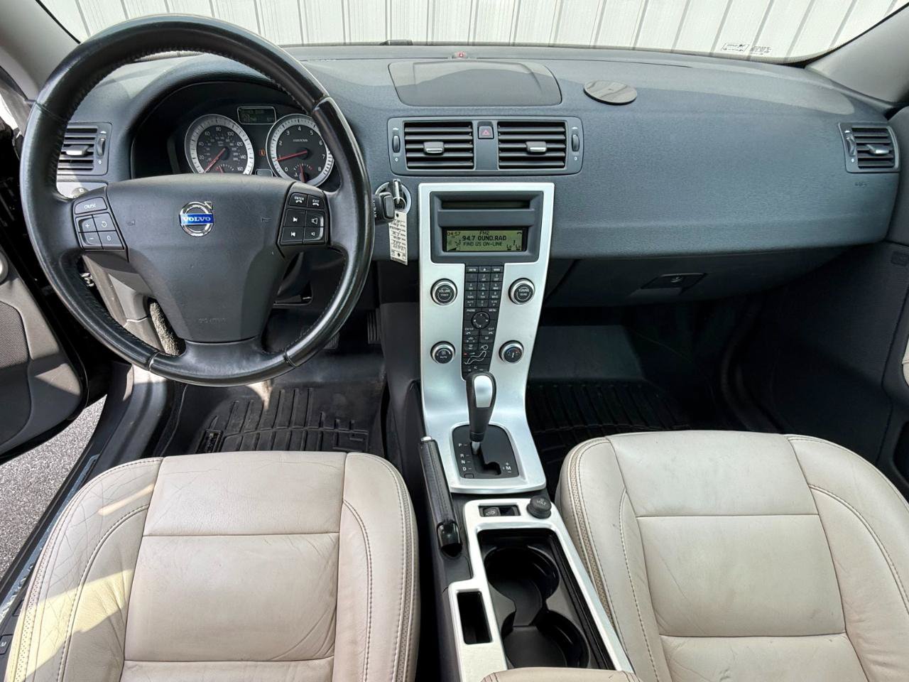 Used 2012 Volvo C70 T5 FWD image 9