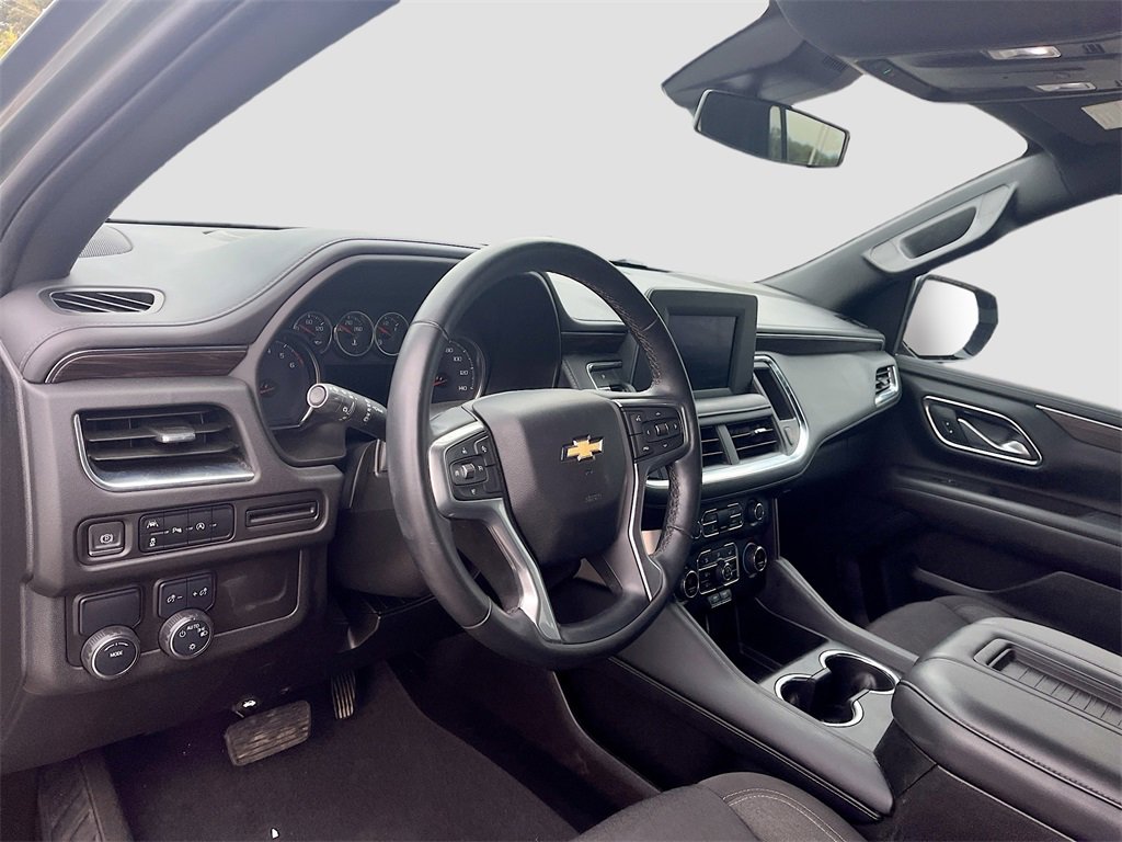Used 2024 Chevrolet Suburban LS image 9