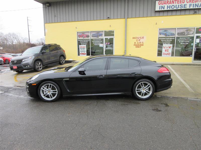 Used 2016 Porsche Panamera 4 image 2