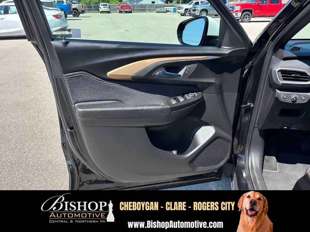 Used 2023 Chevrolet TrailBlazer ACTIV AWD/4WD image 18
