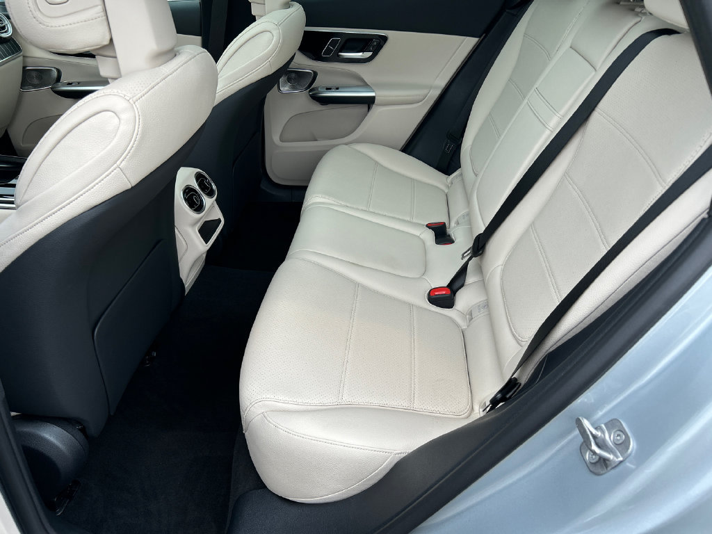 New 2026 Mercedes-Benz GLC 300 4MATIC image 25