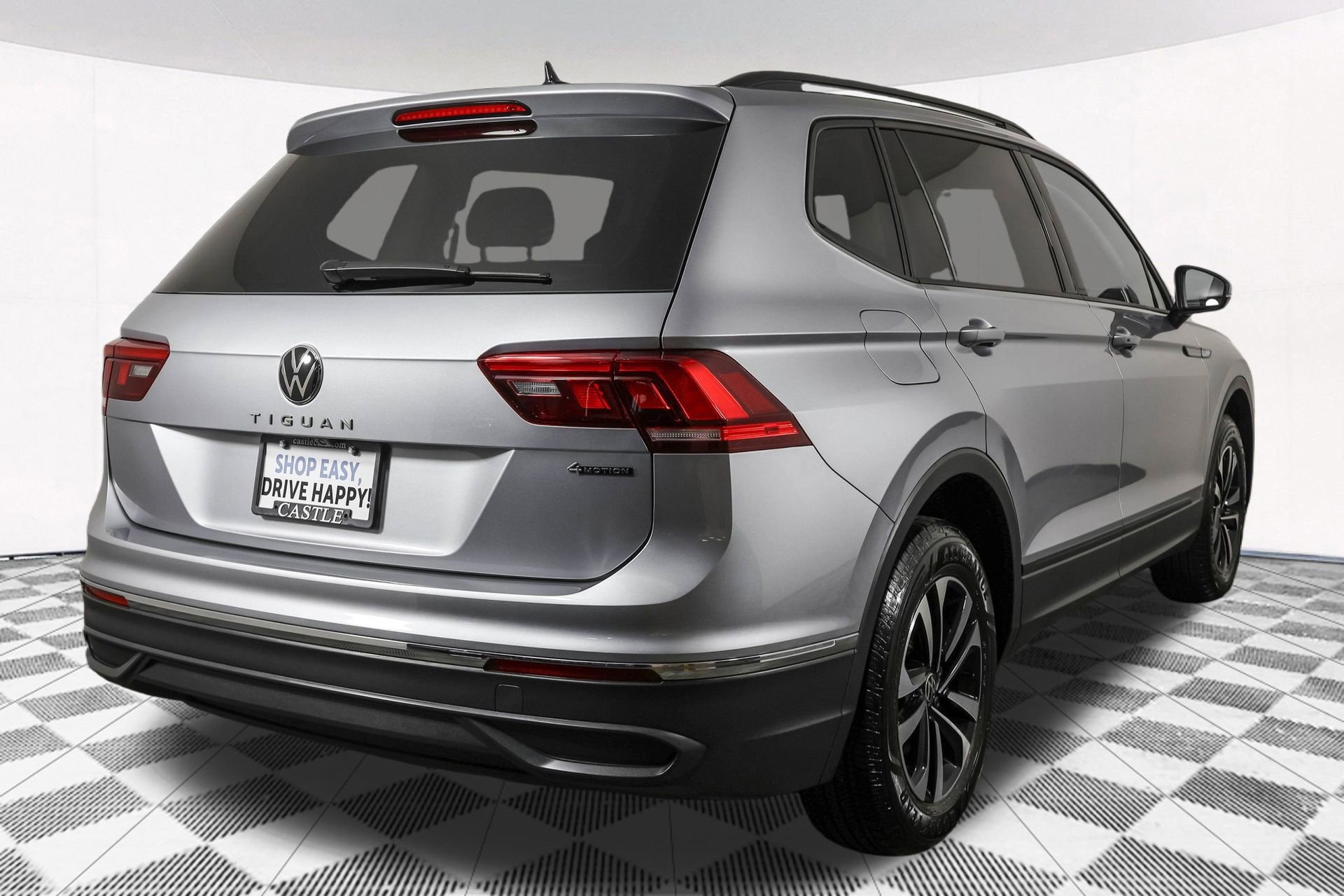 Used 2024 Volkswagen Tiguan S AWD/4WD image 15