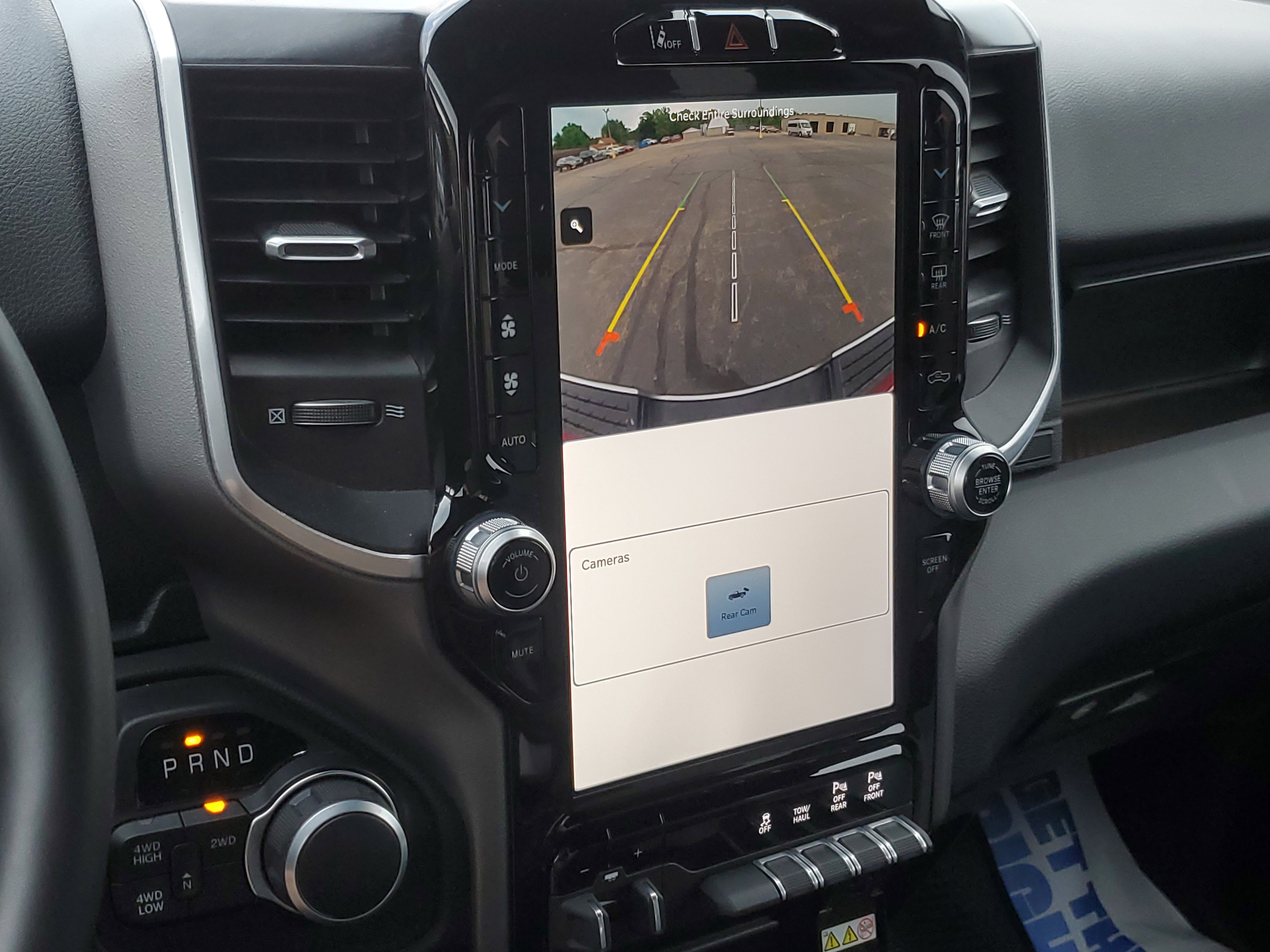 Used 2024 RAM 2500 Big Horn w/ Safety Group image 17