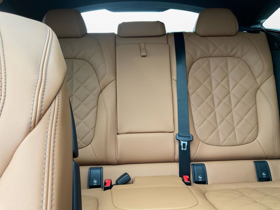 New 2026 BMW X6 xDrive40i image 12