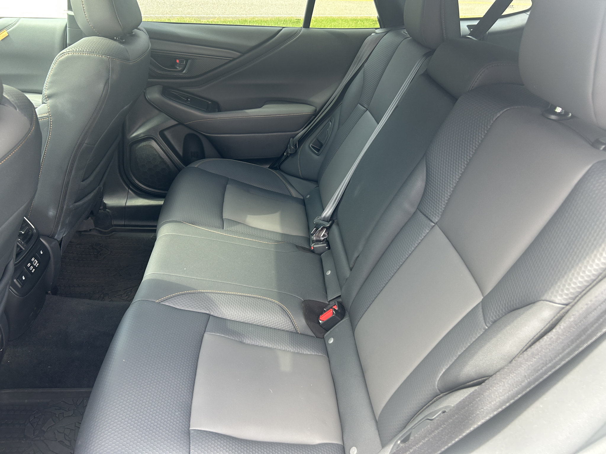 Used 2025 Subaru Outback Wilderness AWD/4WD image 15