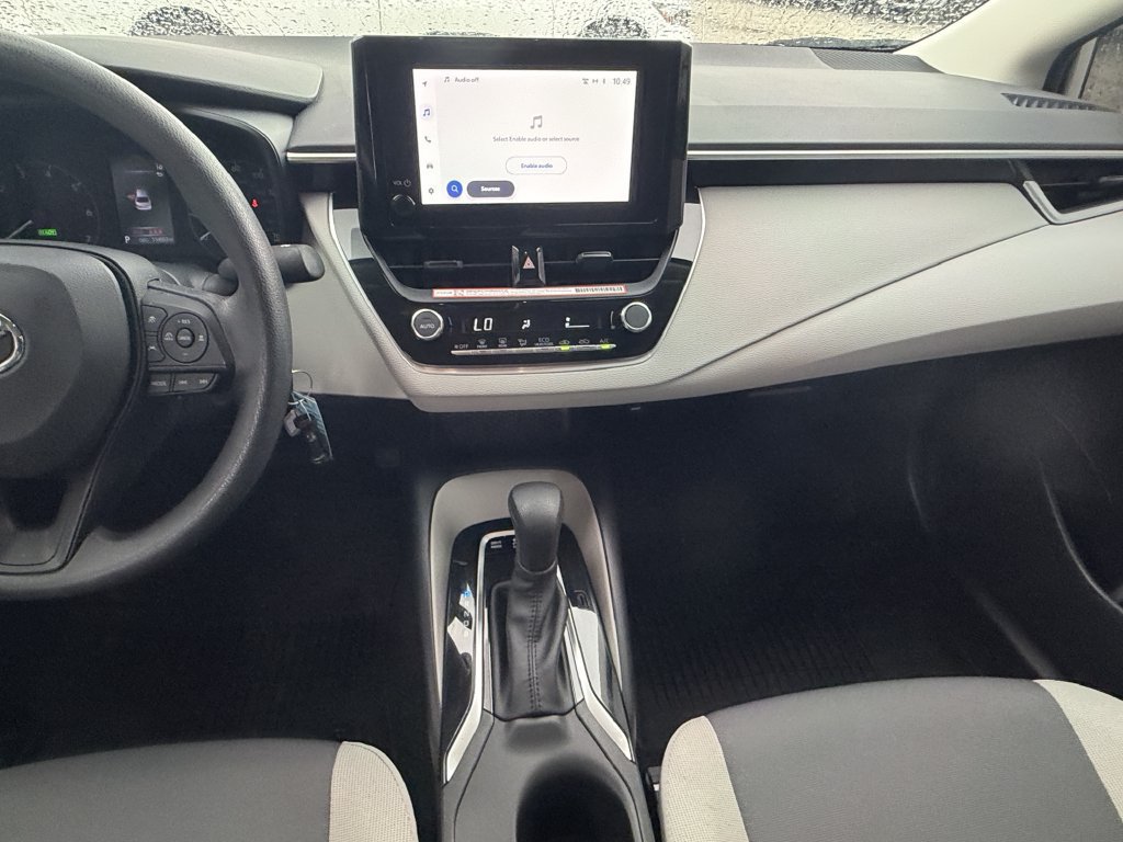 Used 2025 Toyota Corolla LE FWD image 13