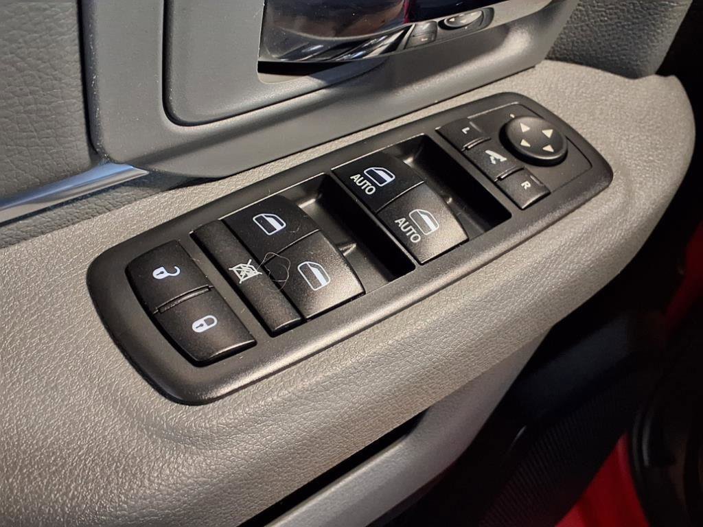 Used 2018 RAM 1500 Big Horn image 17