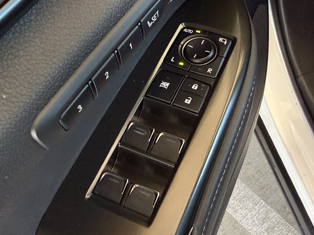 Used 2024 Lexus NX 350h AWD w/ Vision Package image 25