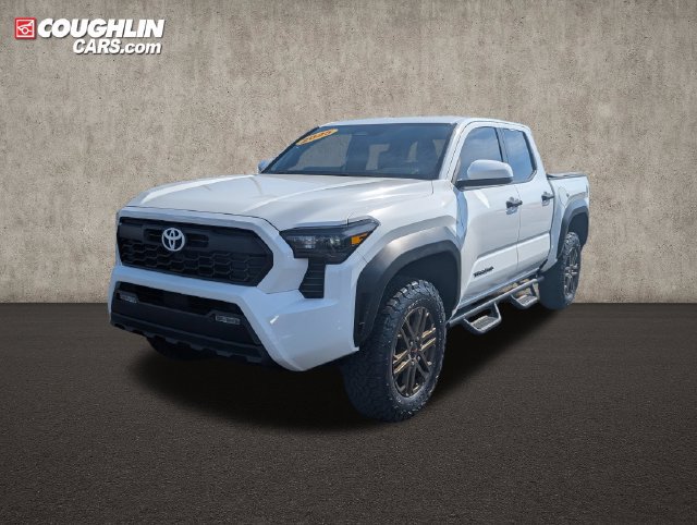 Used 2025 Toyota Tacoma TRD Off-Road AWD/4WD image 3
