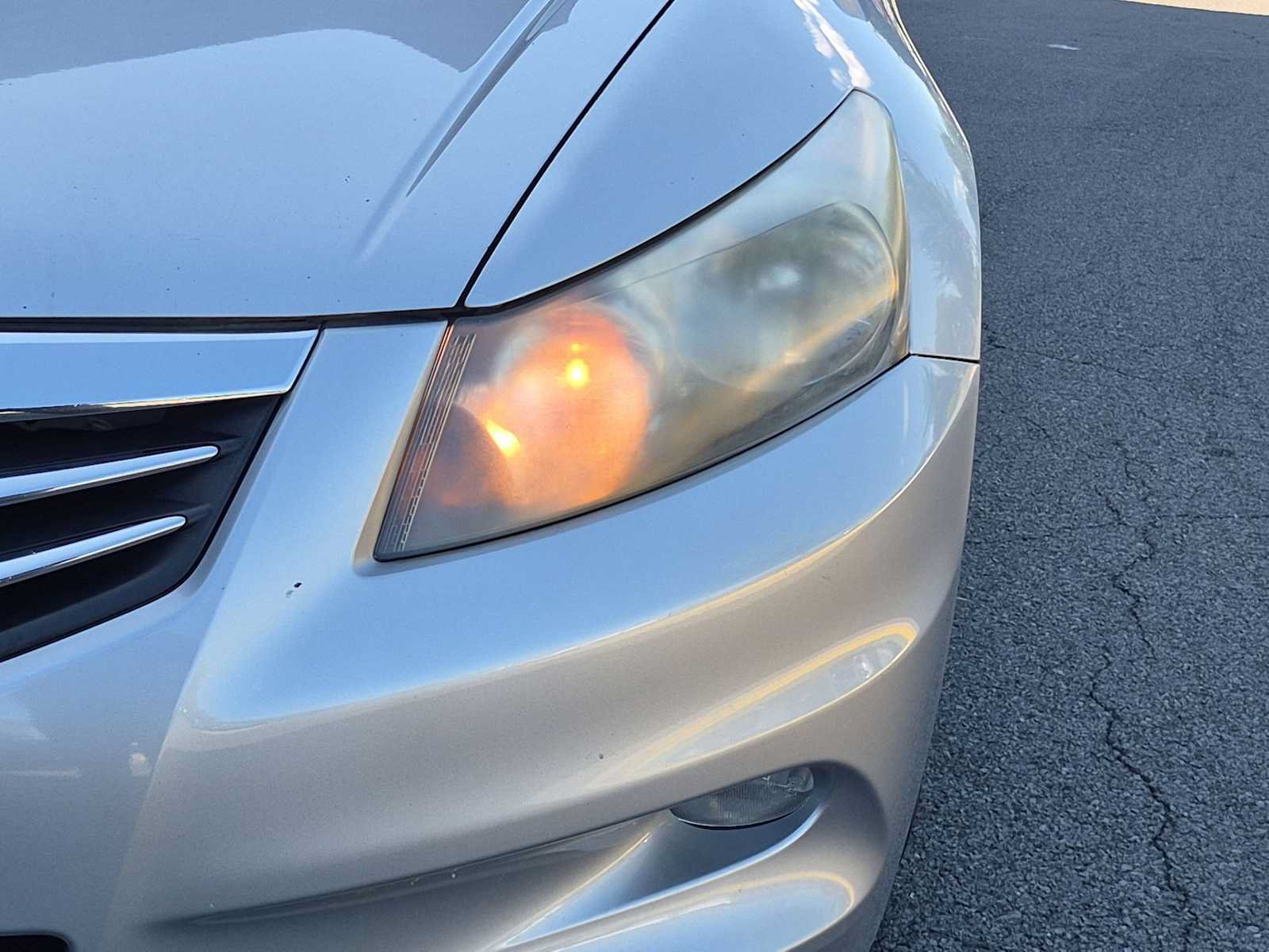 Used 2011 Honda Accord EX-L image 11