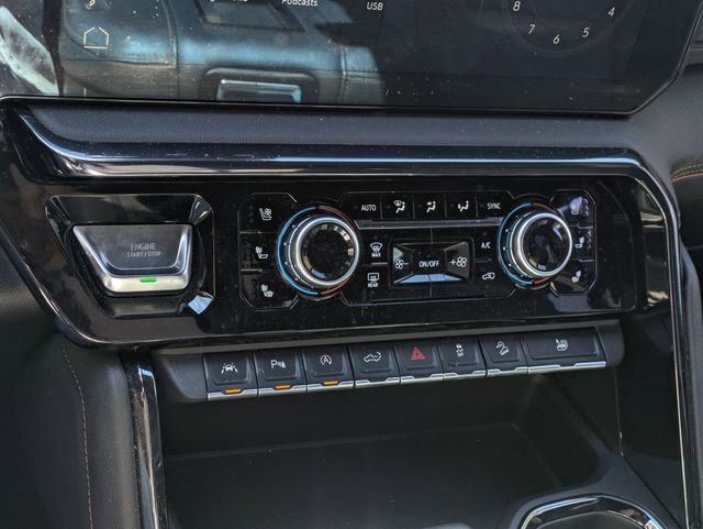 Certified 2022 GMC Sierra 1500 AT4 w/ AT4 Premium Package image 24