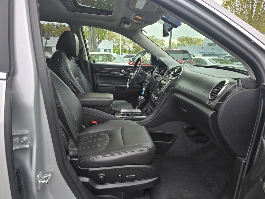 Used 2017 Buick Enclave Leather AWD/4WD image 11
