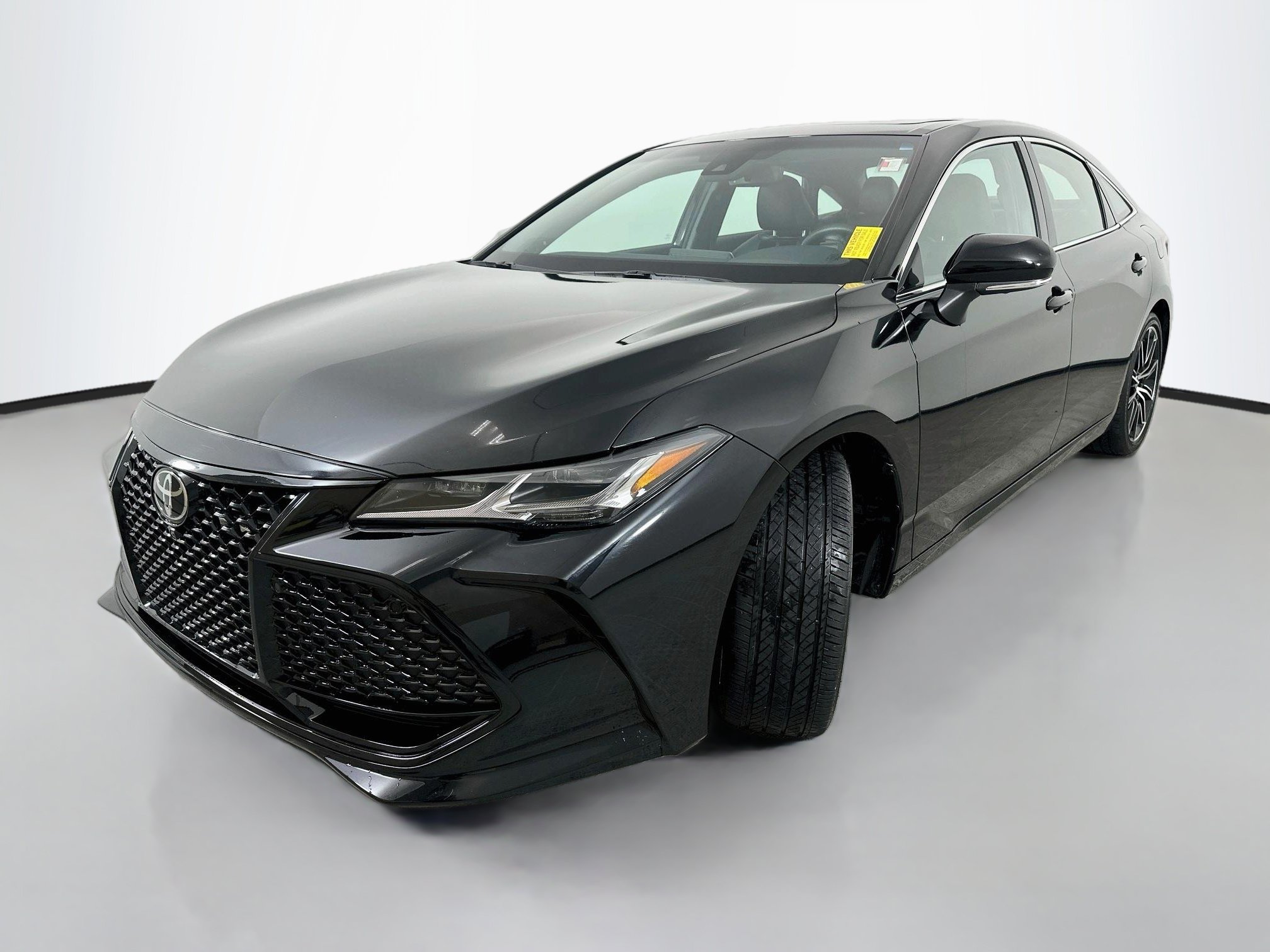Certified 2022 Toyota Avalon Touring w/ Advanced Safety Package FWD image 3