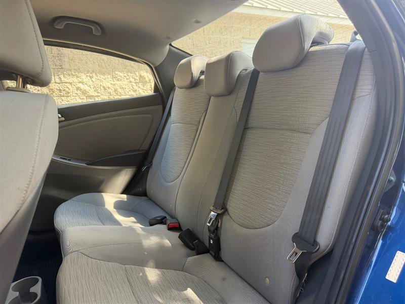 Used 2016 Hyundai Accent SE w/ Option Group 02 FWD image 13