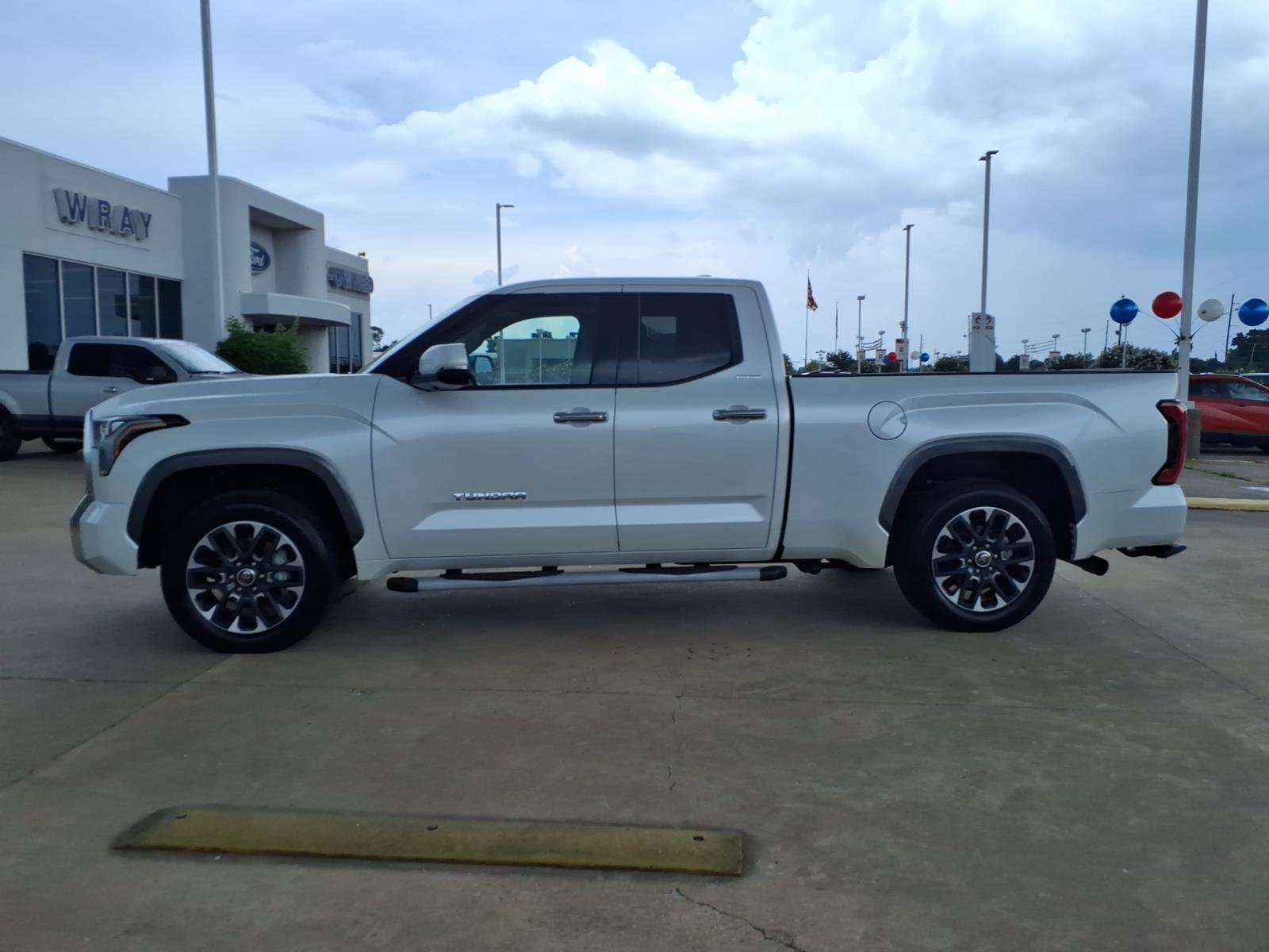 Used 2022 Toyota Tundra Limited AWD/4WD image 2