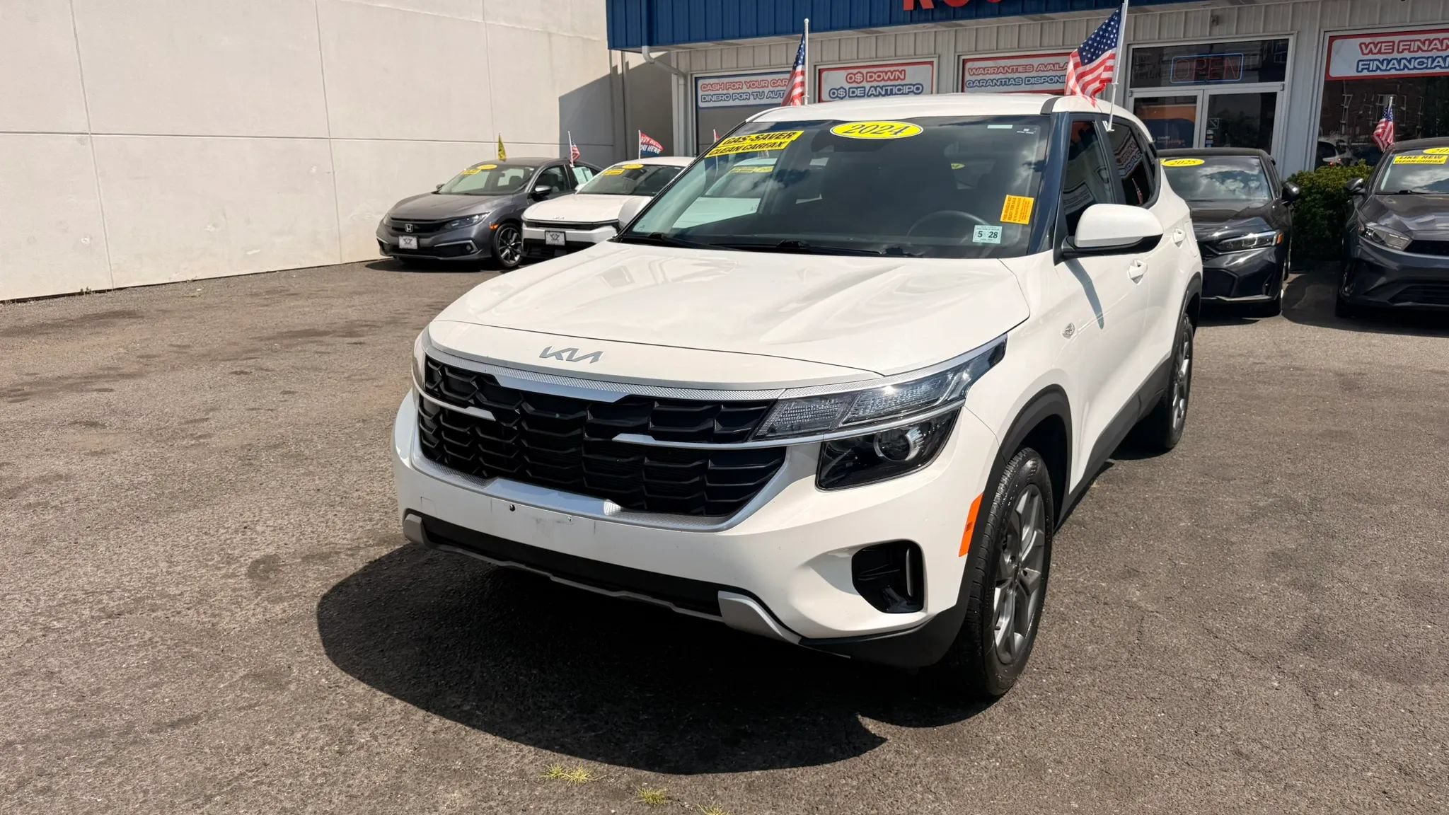 Used 2024 Kia Seltos LX AWD/4WD image 4