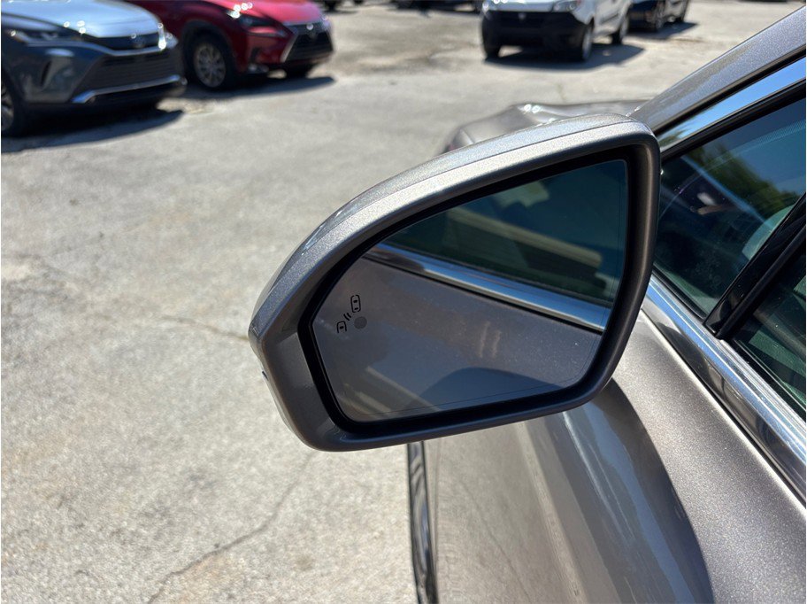 Used 2018 Lincoln MKX Reserve w/ Driver Assistance Package image 19