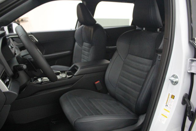 New 2026 Mitsubishi Outlander LE FWD image 7