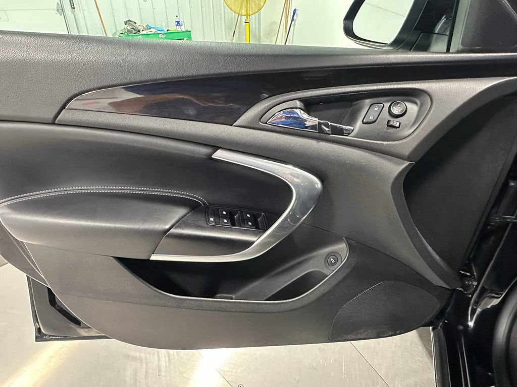 Used 2016 Buick Regal FWD image 18
