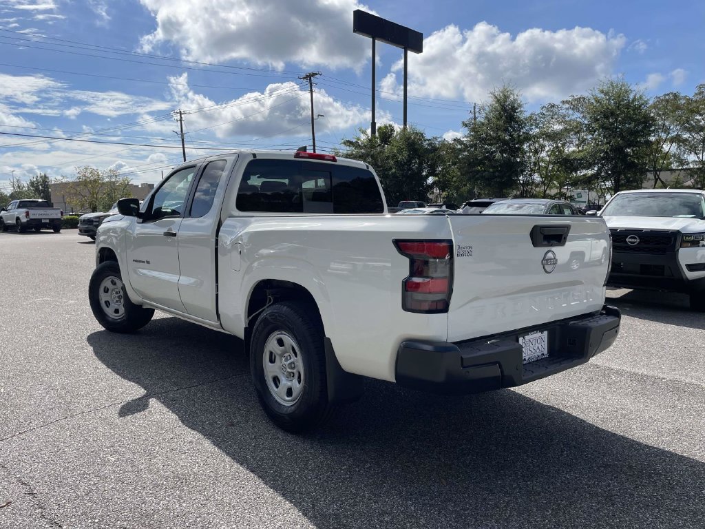 New 2027 Nissan Frontier S RWD image 4