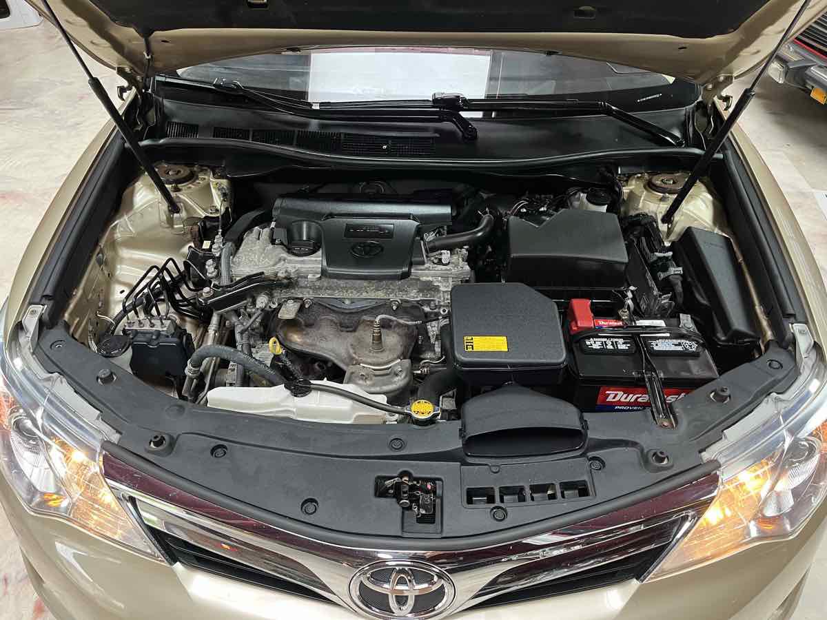 Used 2012 Toyota Camry LE FWD image 35