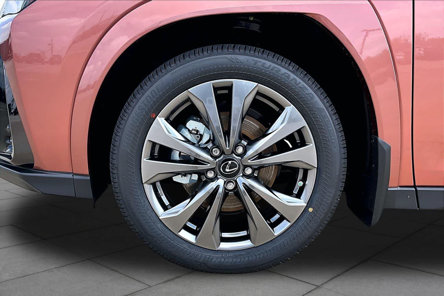 New 2026 Lexus UX 300h FWD image 11