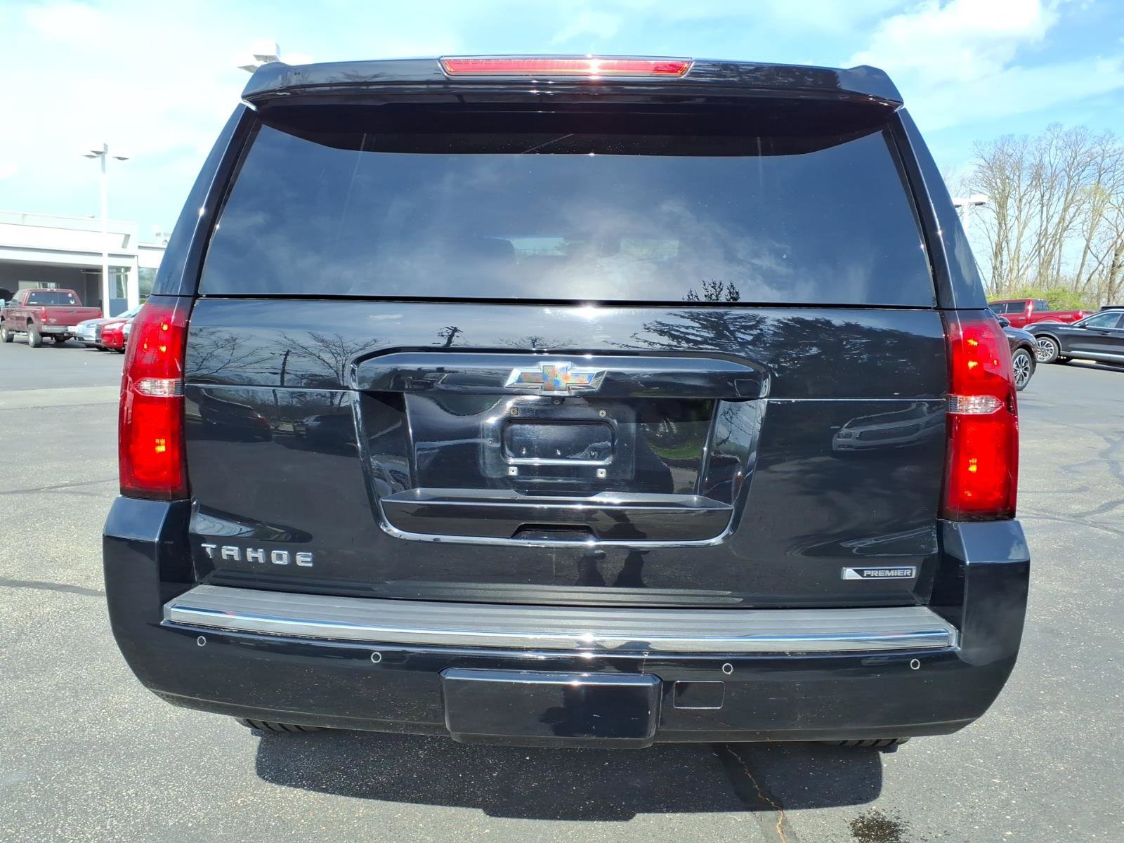 Used 2017 Chevrolet Tahoe Premier AWD/4WD image 6