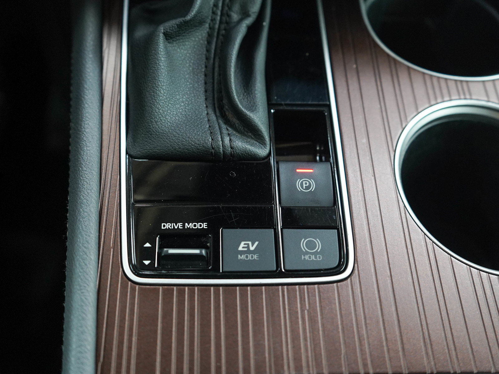 Used 2024 Toyota Sienna LE FWD image 25
