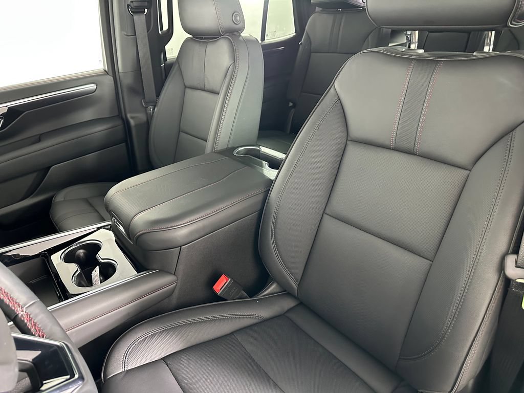 Used 2025 Chevrolet Tahoe RST w/ Comfort Package AWD/4WD image 25