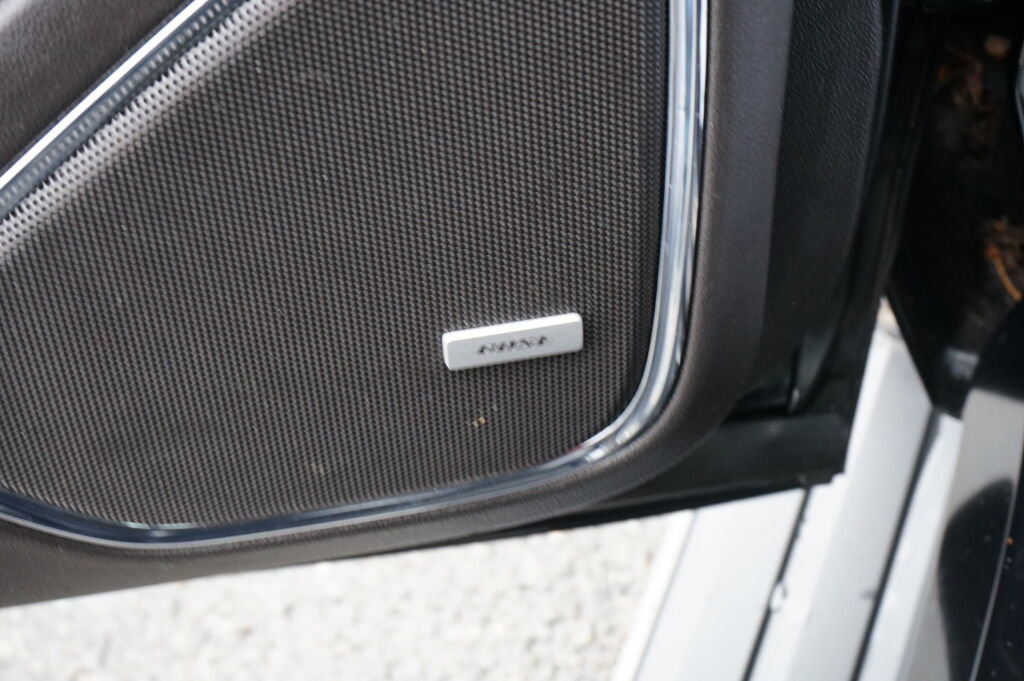 Used 2016 GMC Yukon XL Denali w/ Open Road Package image 15