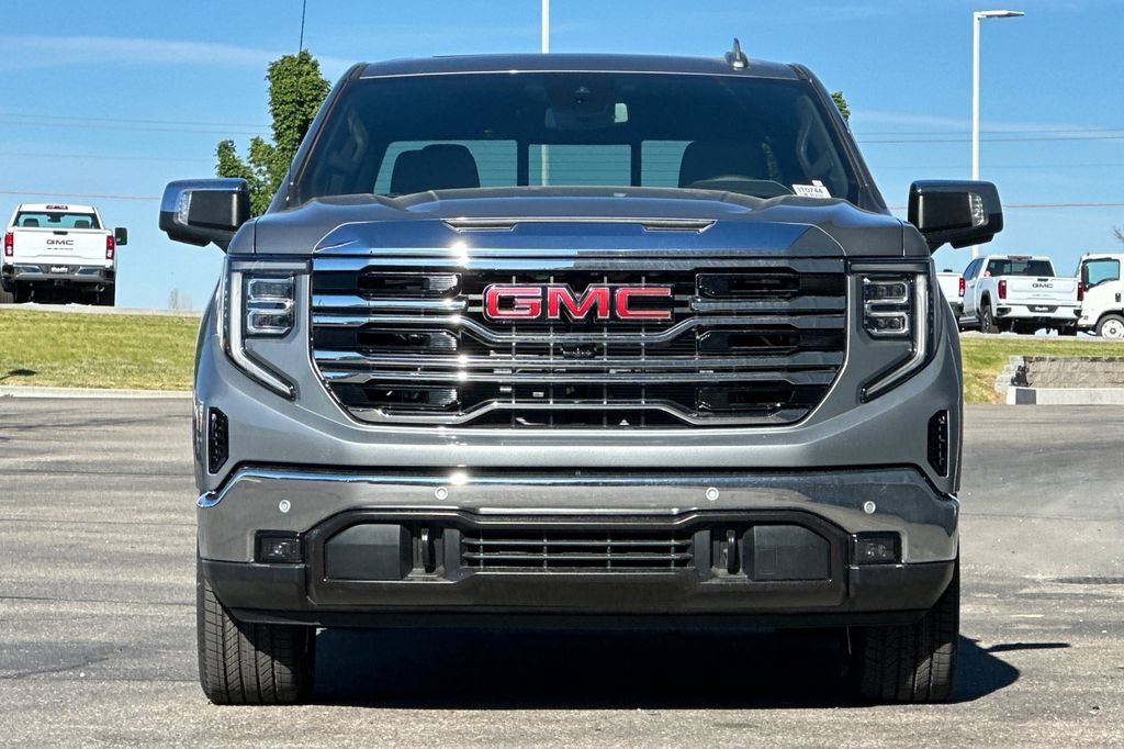 New 2026 GMC Sierra 1500 SLT w/ SLT Premium Package AWD/4WD image 12