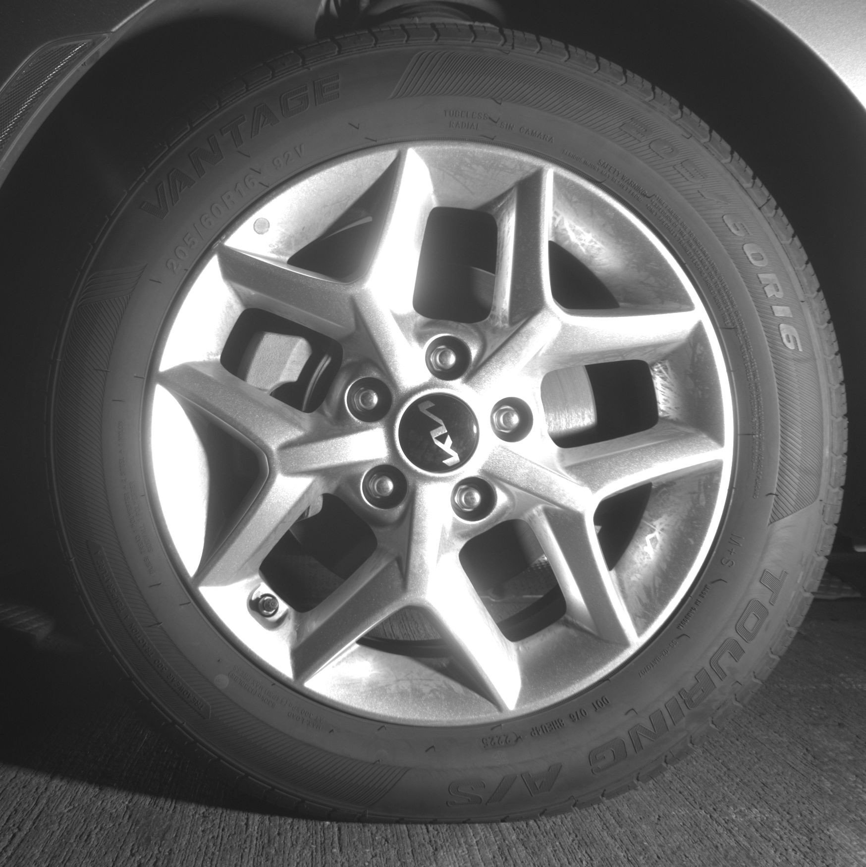 Used 2025 Kia Soul LX w/ LX Technology Package FWD image 12
