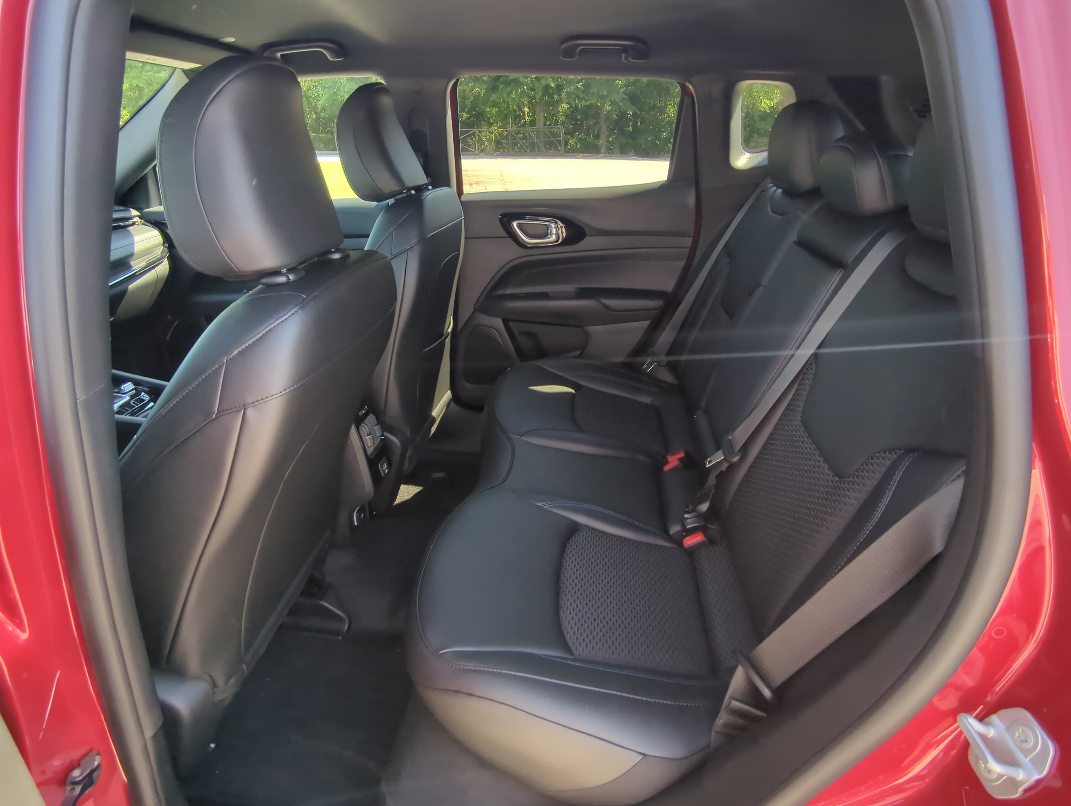 New 2026 Jeep Compass Latitude AWD/4WD image 12