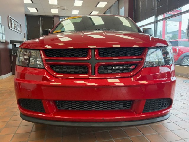 Used 2020 Dodge Journey SE w/ SE Popular Equipment Group image 3