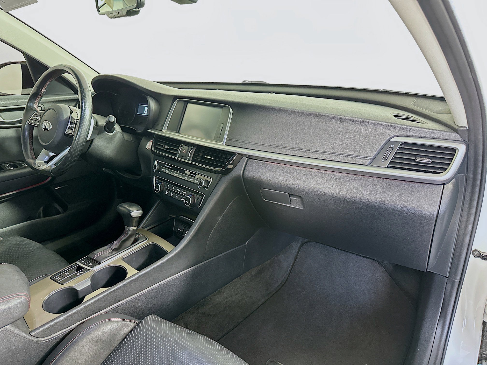 Used 2019 Kia Optima SX FWD image 30