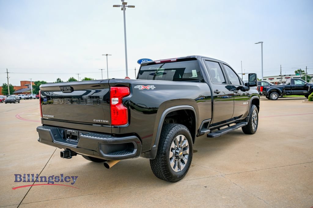 Used 2023 Chevrolet Silverado 2500 Custom w/ Custom Convenience Package AWD/4WD image 7