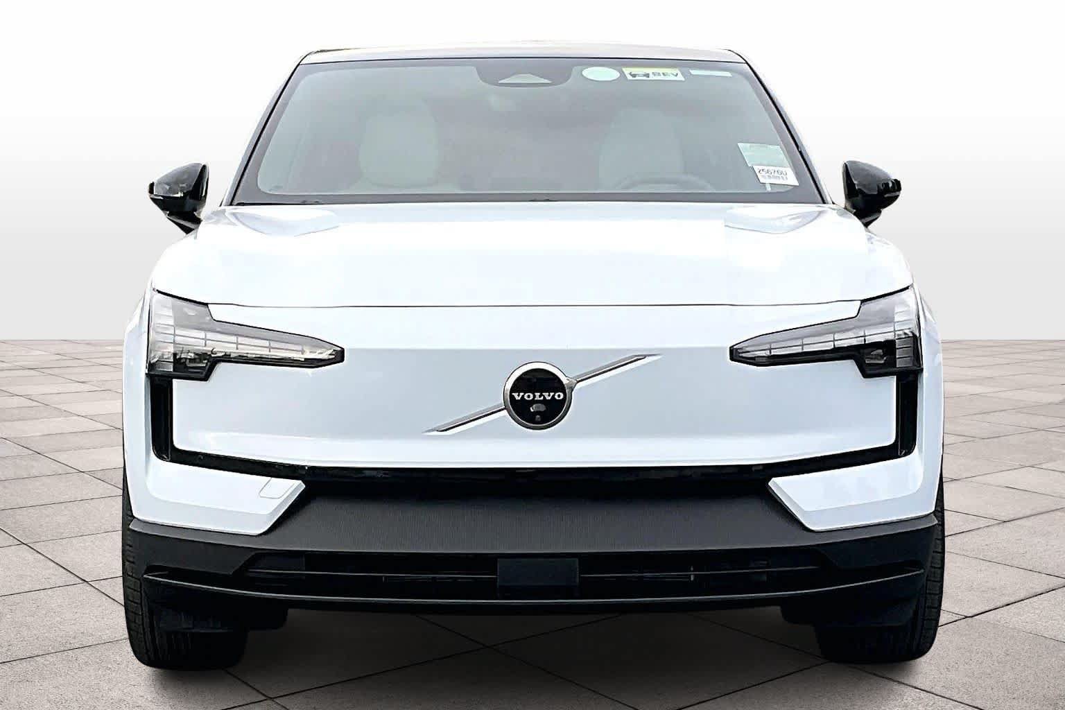 Used 2025 Volvo EX30 Ultra RWD image 3