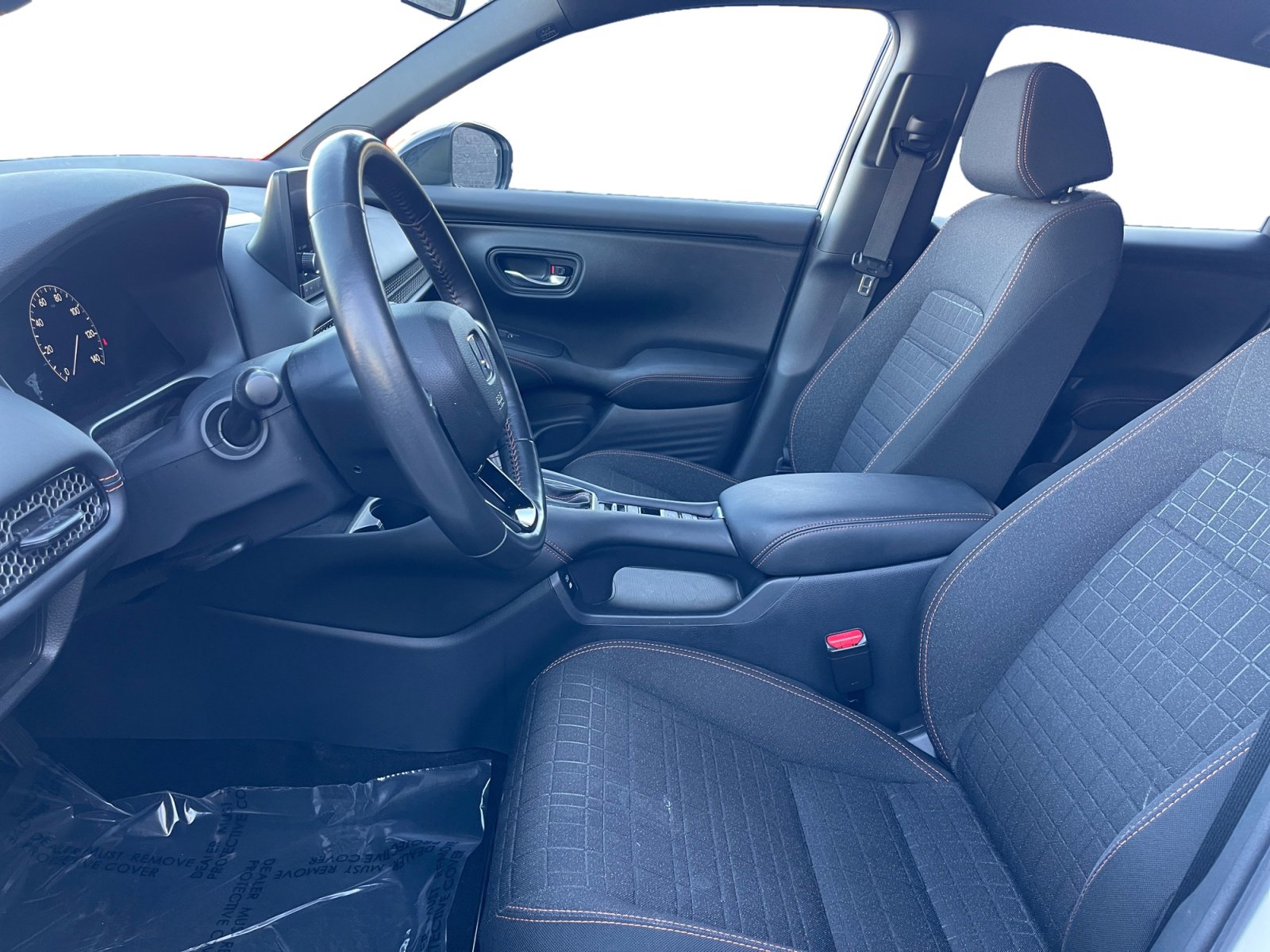 Used 2025 Honda HR-V Sport image 9