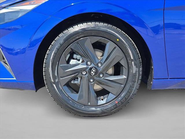 Used 2023 Hyundai Elantra SEL FWD image 22
