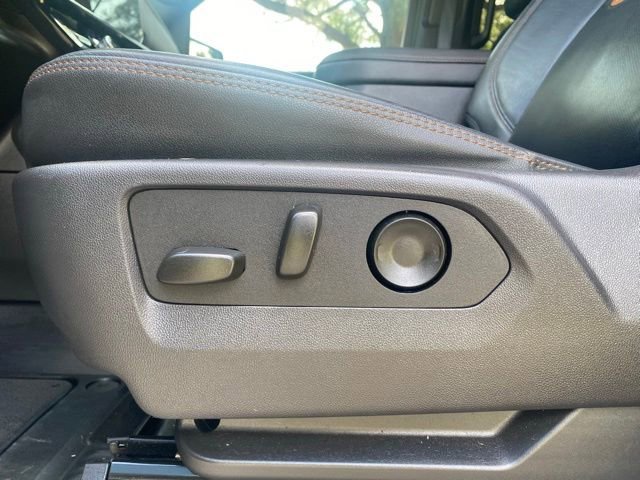 Used 2025 GMC Sierra 1500 AT4 w/ AT4 Premium Package AWD/4WD image 19