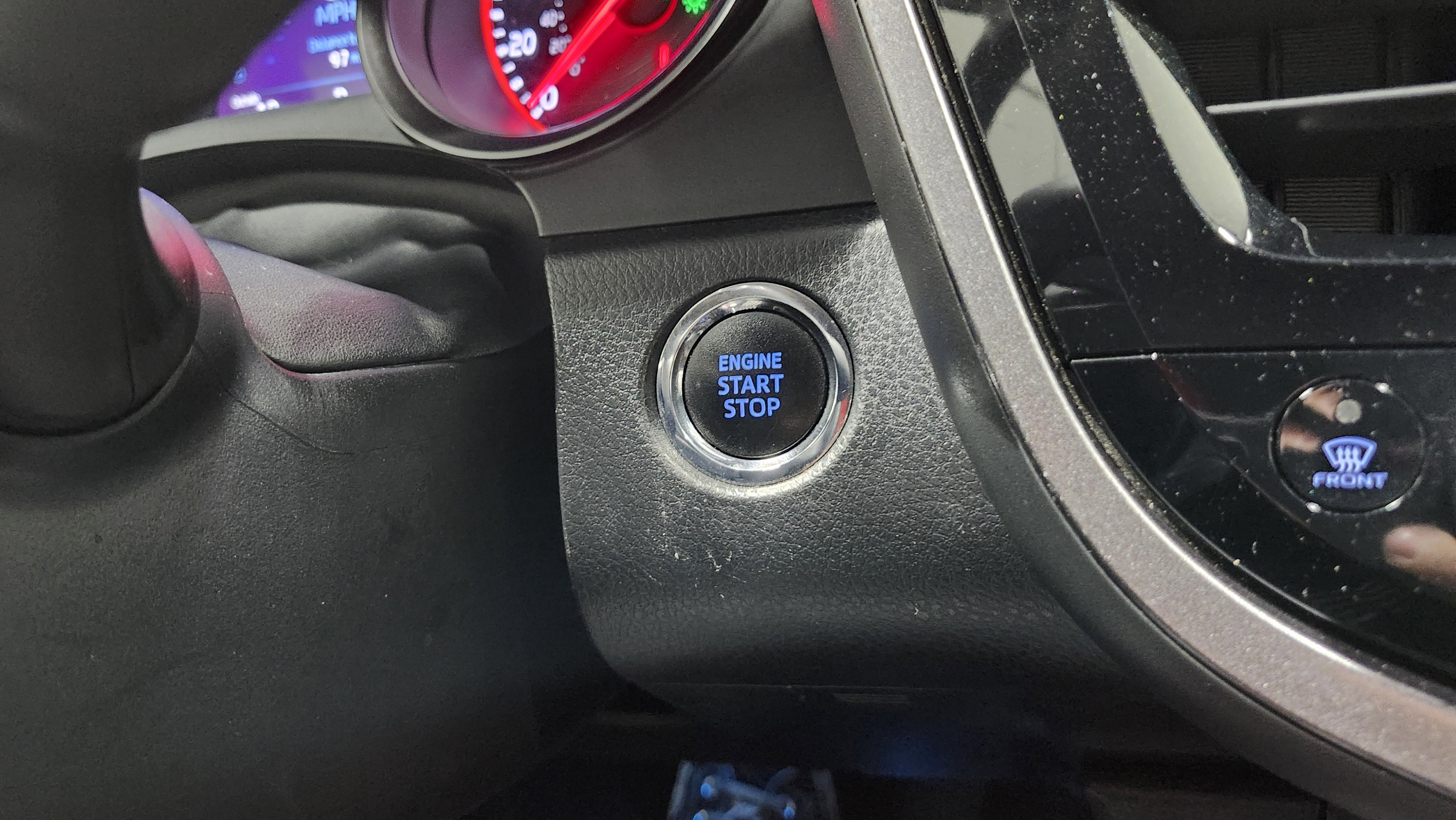 Used 2021 Toyota Camry XSE image 8