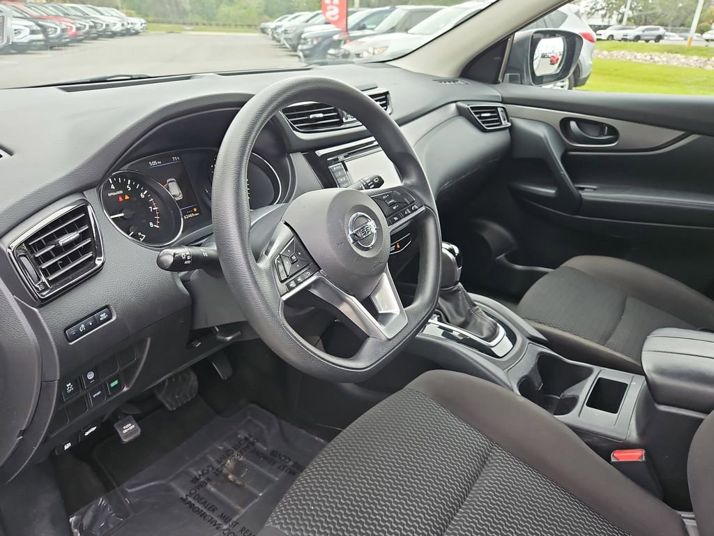 Used 2021 Nissan Rogue Sport S image 15