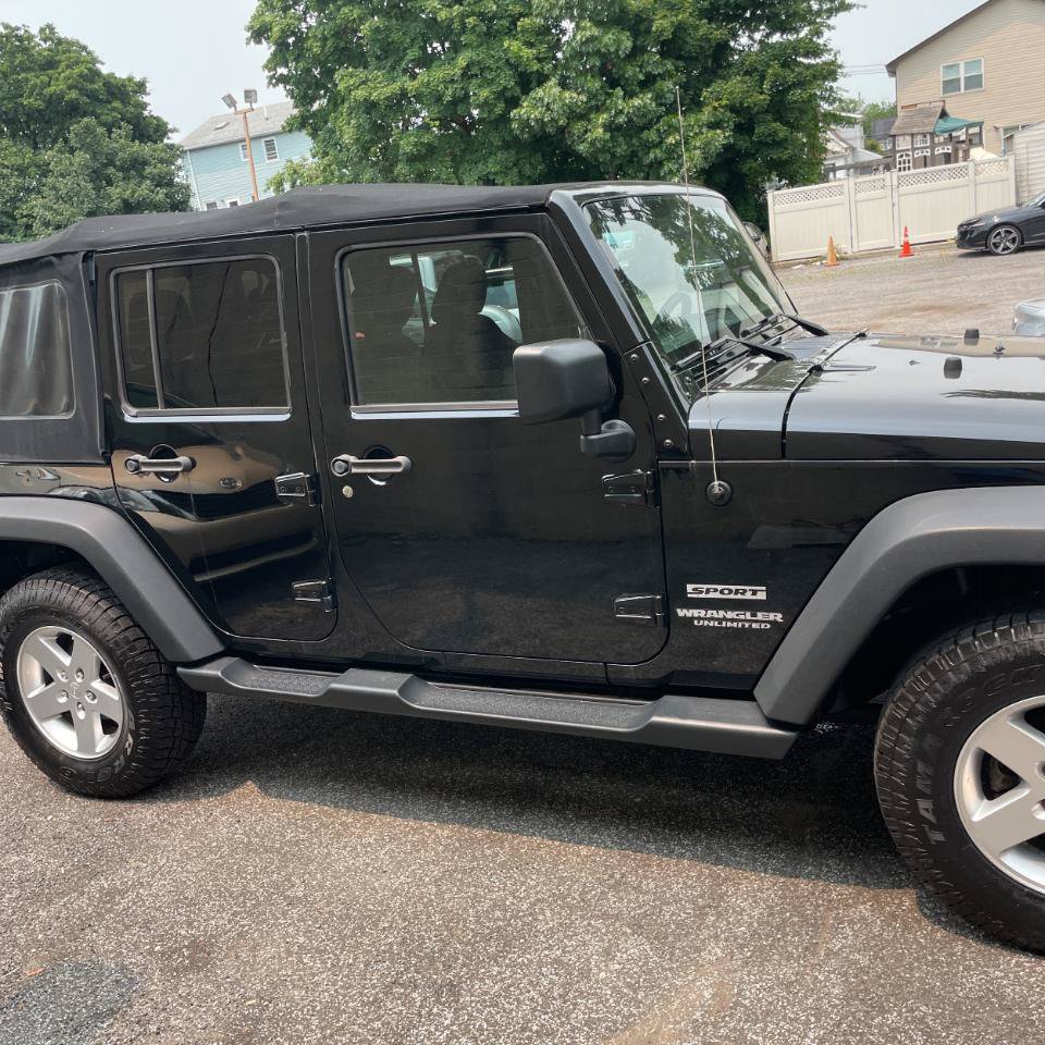 Used 2014 Jeep Wrangler Unlimited Sport w/ Quick Order Package 24S AWD/4WD image 6