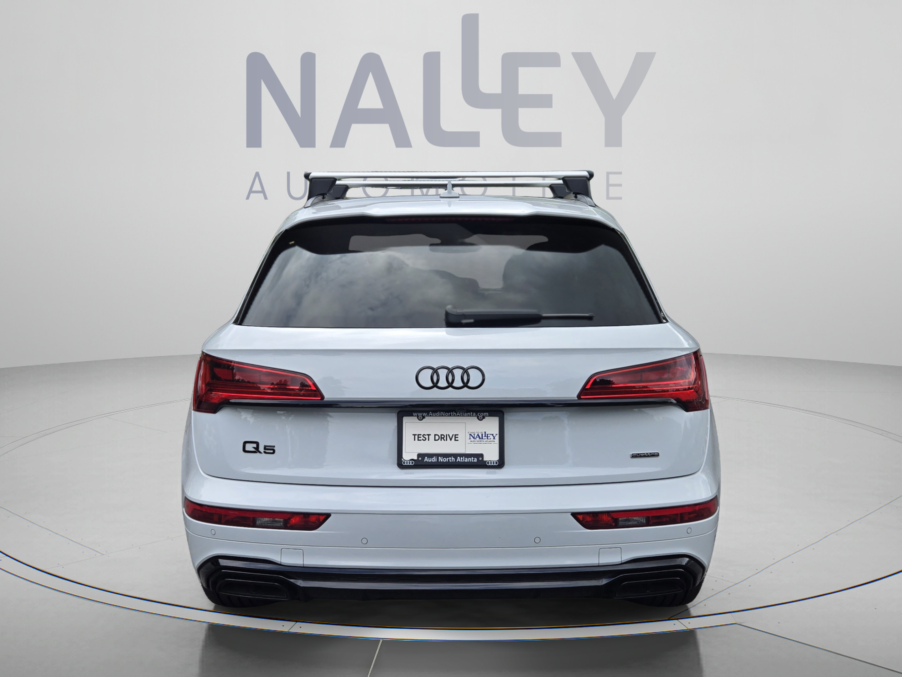 Used 2024 Audi Q5 e Prestige w/ Prestige Package AWD/4WD image 4