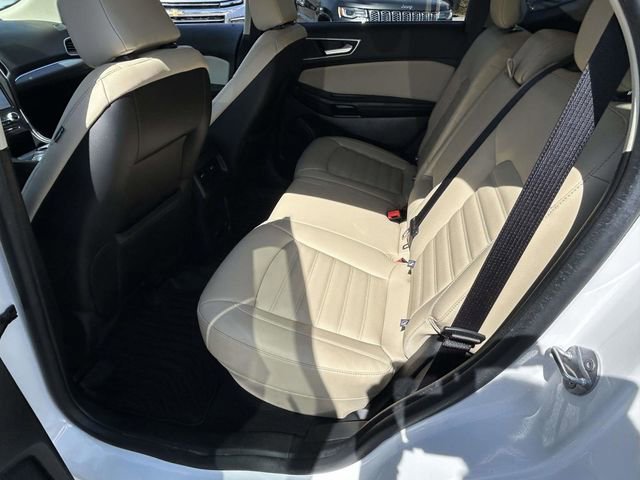 Used 2021 Ford Edge SEL w/ Convenience Package image 9