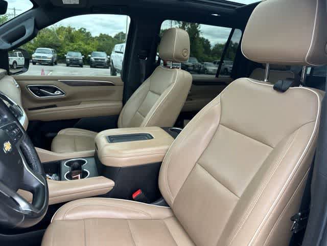 Used 2021 Chevrolet Suburban Premier AWD/4WD image 3