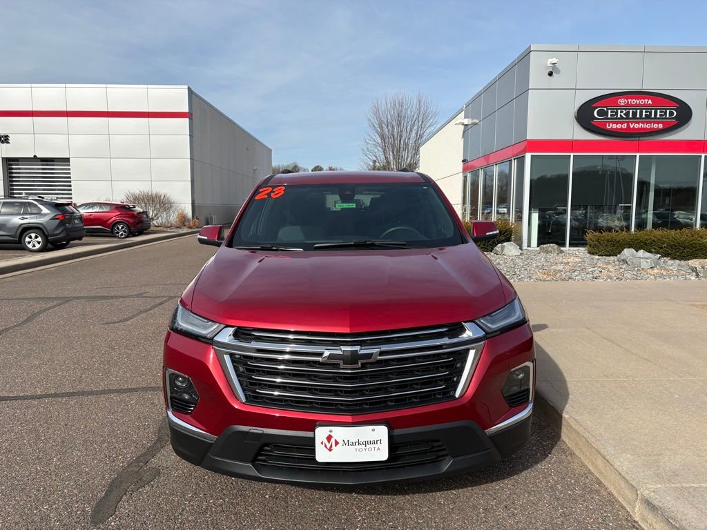 Used 2023 Chevrolet Traverse LT image 9