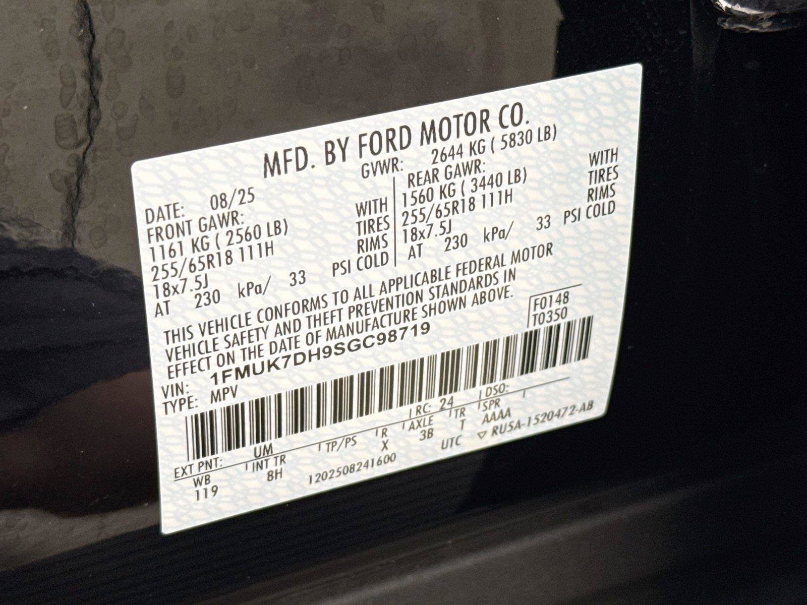 Used 2025 Ford Explorer Active RWD image 39